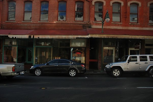 Chinatown 1026 NuuanuAve Tin Can Mailman