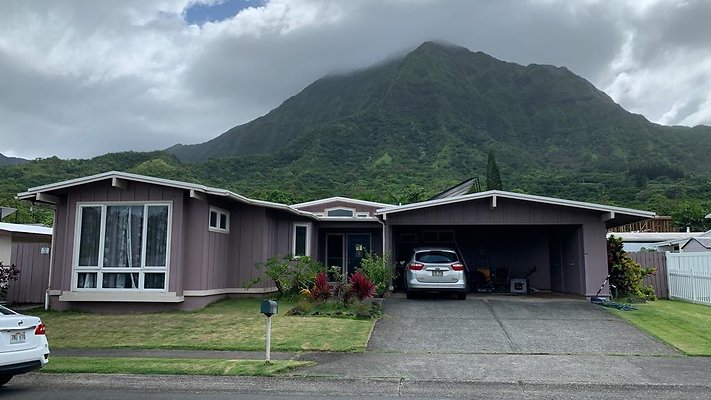 Mauanawili 1157 Lunaai St Ron Riggs 808.351.2129 Mauanawili 1157 Lunaai St Ron Riggs 808.351.2129