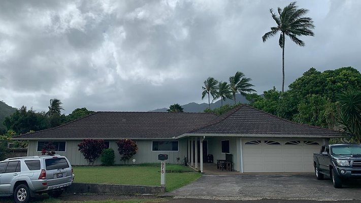 Maunawili 975 Maunawili Circle Casey Brown 808.753.5874 Maunawili 975 Maunawili Circle Casey Brown 808.753.5874