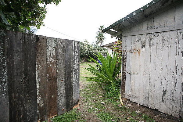 68-569CroziersDrive Pfeffers-106