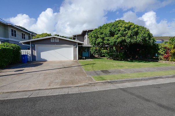 Niu Valley Ehrman Residence 5642 Pia St Karen Ehrman 808.382.9297