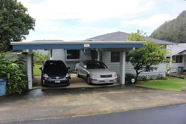 Nuuanu 11 Ala Kimo Dr Lena Tamaru 808.372.0155 Nuuanu 11 Ala Kimo Dr Lena Tamaru 808.372.0155