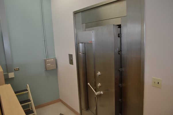 th DSC 0121 th DSC 0121