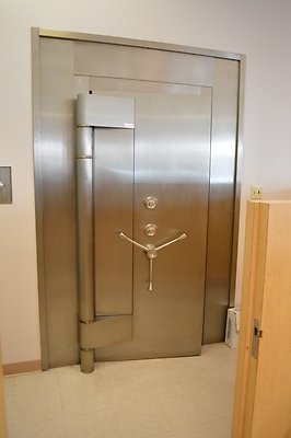 th DSC 0106 th DSC 0106