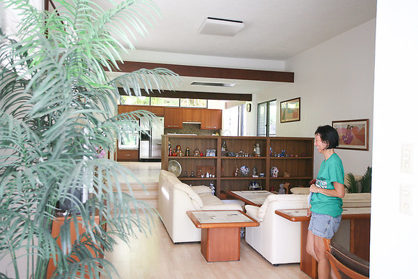 Nuuanu 3324a Niolopua Kathy Hew 780.4564 Nuuanu 3324a Niolopua Kathy Hew 780.4564