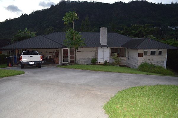 Nuuanu 3378 Kaohinani St - John and Aly Mclanahan House 429.0537 Nuuanu 3378 Kaohinani St - John and Aly Mclanahan House 429.0537