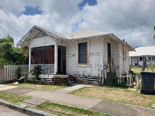 Palolo 3472 Kaau St Lorna Nagano 808.225.4434 Palolo 3472 Kaau St Lorna Nagano 808.225.4434