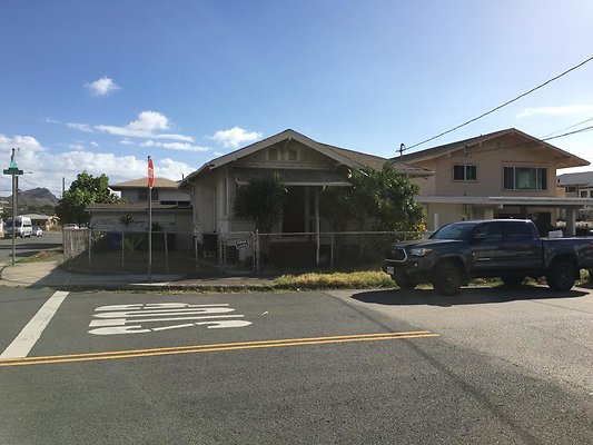 Palolo 3399 Hardesty St Brian Ching 808.271.3466 Palolo 3399 Hardesty St Brian Ching 808.271.3466