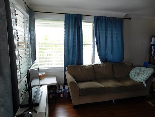 Palolo 3358 Kaau St Ivy 619-991-6763 Palolo 3358 Kaau St Ivy 619-991-6763