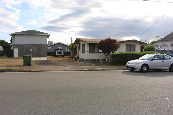 Palolo 3465 Pakui Street Wayne Yagi 808.227.4101 Palolo 3465 Pakui Street Wayne Yagi 808.227.4101