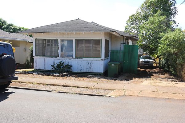 Palolo 1245 14th Ave Mona Chong 310.766.7990 Palolo 1245 14th Ave Mona Chong 310.766.7990