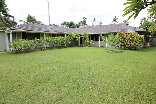 Portlock 249 Portlock Rd Lo Kaimuloa 808.561.0894 Portlock 249 Portlock Rd Lo Kaimuloa 808.561.0894