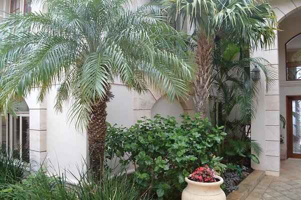 th DSC 0070 th DSC 0070