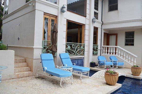 th DSC 0103 th DSC 0103