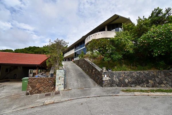 th Vacek Residence 129-L th Vacek Residence 129-L