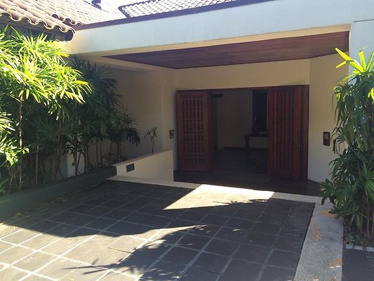 th IMG 9880 th IMG 9880