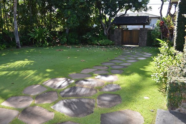 th DSC 0103 th DSC 0103