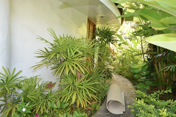 th DSC 0143 th DSC 0143