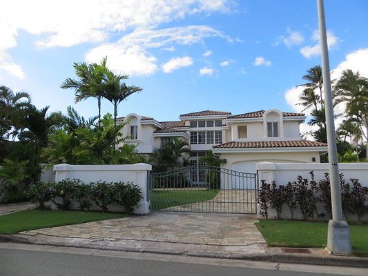 Kahala 4460 Aukai Steve Poretta 818.400.4981 Kahala 4460 Aukai Steve Poretta 818.400.4981