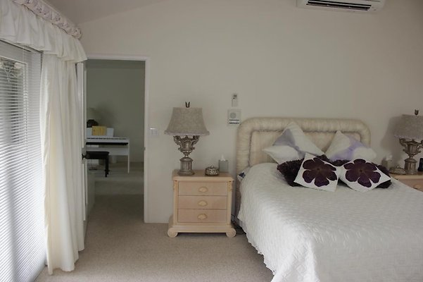 th IMG 8218 th IMG 8218