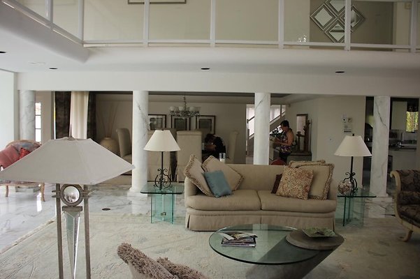 th IMG 8200 th IMG 8200