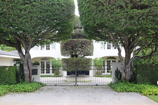 Kahala 4360 Kahala Ave Roger 224 3917