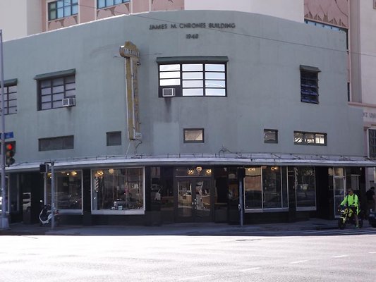 McCully Mojo Barbershop 3005 S King St Marian Lee 808.927.8614 McCully Mojo Barbershop 3005 S King St Marian Lee 808.927.8614