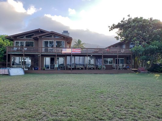 Waimanalo 41-915 Laumilo St Susan Donahue (774) 268-9944
