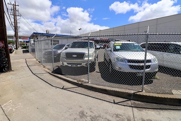 Waipahu Bayview Auto94-267 Farrington Hwy Liloa Nolbriga 808.772.9307