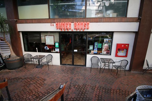 Waikiki Da Smoke House 438 Hobron Lane Marti Slyter 808.258.4543 - Mgr Waikiki Da Smoke House 438 Hobron Lane Marti Slyter 808.258.4543 - Mgr