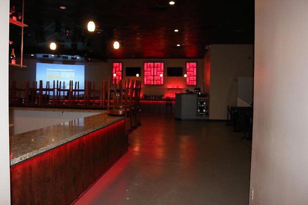 Kakaako Artistry Lounge Burt Kawasaki 808.220.4500 Kakaako Artistry Lounge Burt Kawasaki 808.220.4500