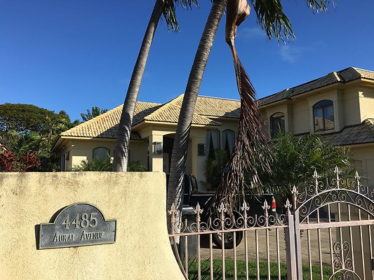 Kahala 4485 Aukai Ave Joann NOT.INTERESTED 8.02.2016