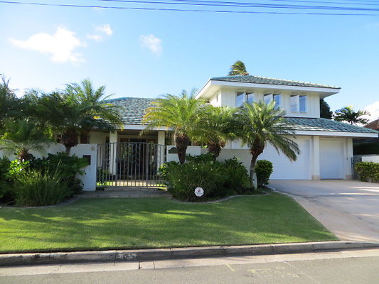 Kahala 4734 Aukai Ave John &amp; Linda Spadaro 808.735.6173 DND