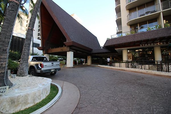 Outrigger Reef 2169 Kalia Rd Brad Logsdon 808.492.8385