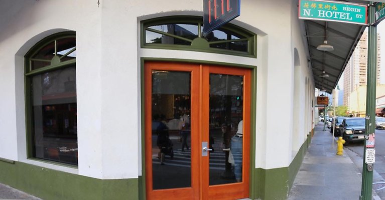 Fete 2 N Hotel St Chuck Bussler 808.369.1390 Fete 2 N Hotel St Chuck Bussler 808.369.1390