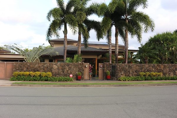 Kahala 725 Onaha St George.Szigeti 808.479.2642