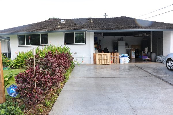 Kahala 4773 Moa st