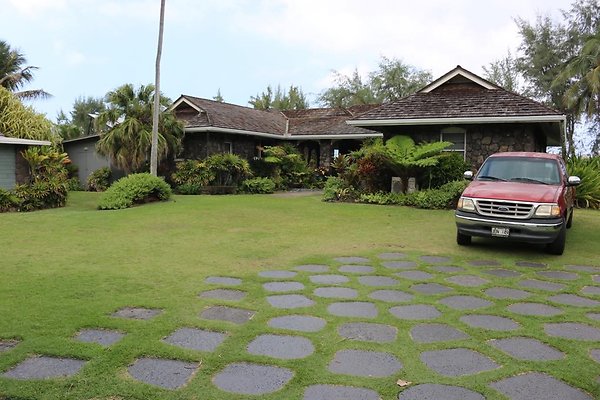 Waimanalo 41-849 Laumilo St Michael.Sitch 808.781.7316