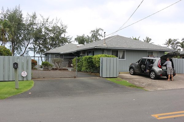 Waimanalo 41-845 Laumilo St Allen.Marutani 808.225.8619