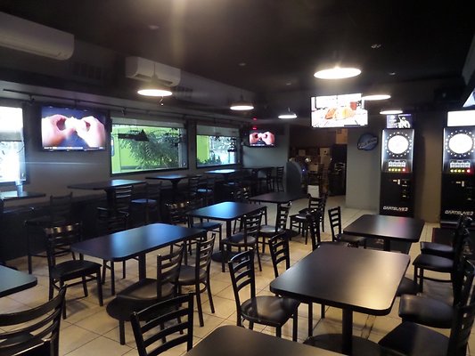 Arena lounge 1020 keeaumoku st lyna Nyugen (808)386-1858 Arena lounge 1020 keeaumoku st lyna Nyugen (808)386-1858