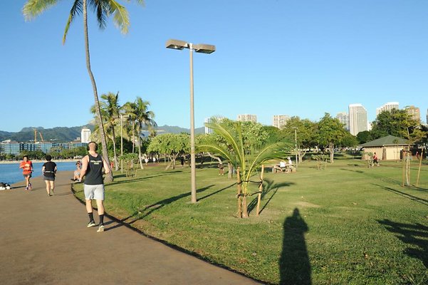 Magic Island - looking Ewa Magic Island - looking Ewa