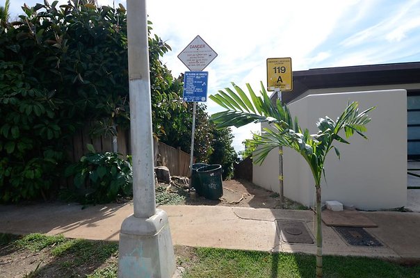 Portlock Spitting Caves 7 Lumahai Street Portlock Spitting Caves 7 Lumahai Street