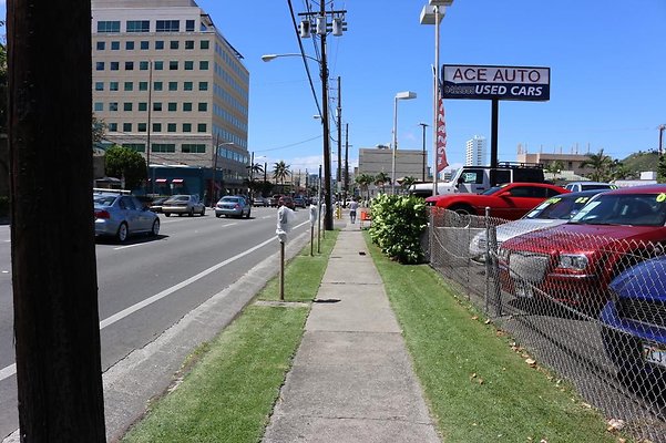 Beretania Ace Auto 1450 S.Beretania St Gavin.Yamada 808.942.2555