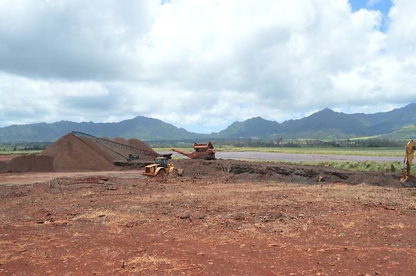 Hawaiian Earth Products - Wahiawa Yard