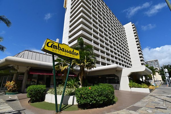 Ambassador Hotel - Waikiki