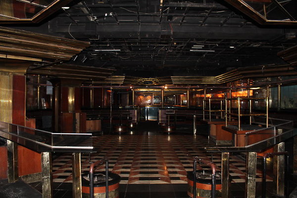 Zanzibar- 2255 Kuhio Avenue- Kelley Nakano 392.1701 Zanzibar- 2255 Kuhio Avenue- Kelley Nakano 392.1701