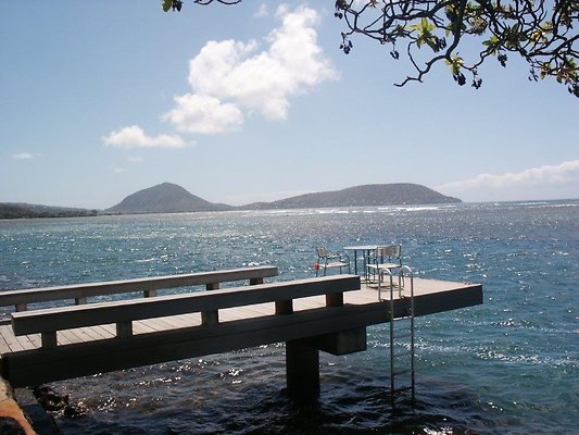 HI50 S5 Pietsch 06 Pier looking toward Koko Head