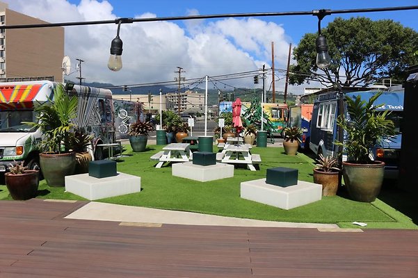 Street Food Stadium 1687 Kalakaua Ave Taryn.Taylor 808.282.4583