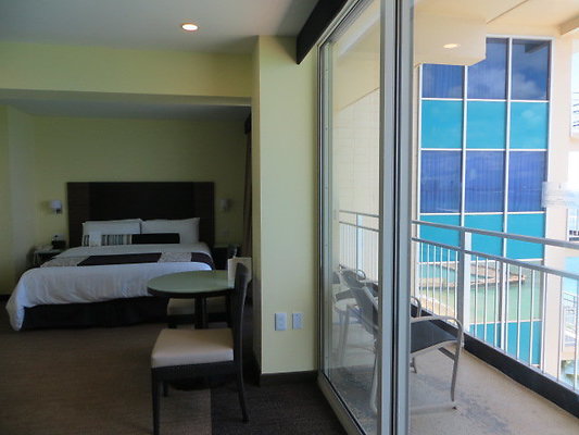 Kaimana Beach Hotel- Oceanfront Kaimana Beach Hotel- Oceanfront