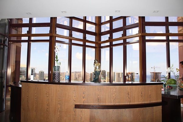 Downtown 725 Kapiolani #3901 Penthouse - Sonny Ho 808.620.2225